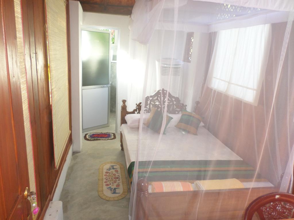 Gold Ocean House Dikwella